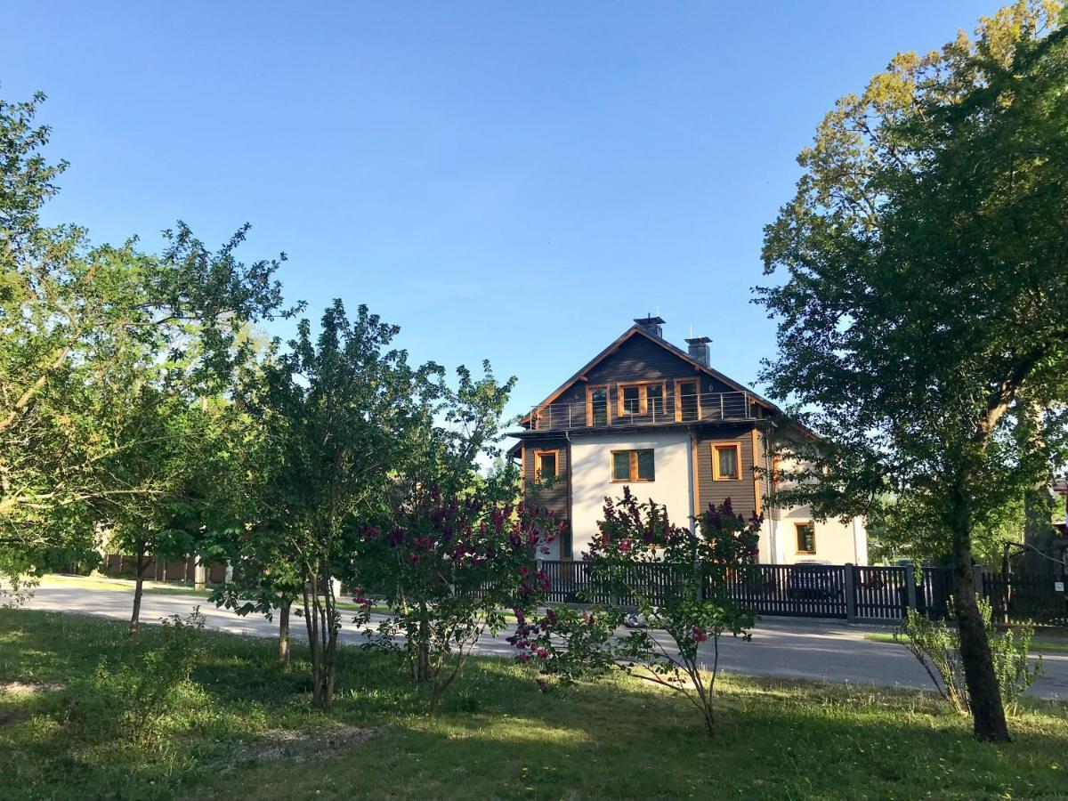 Family Apartment 100M From The Beach Jūrkalne Exterior foto